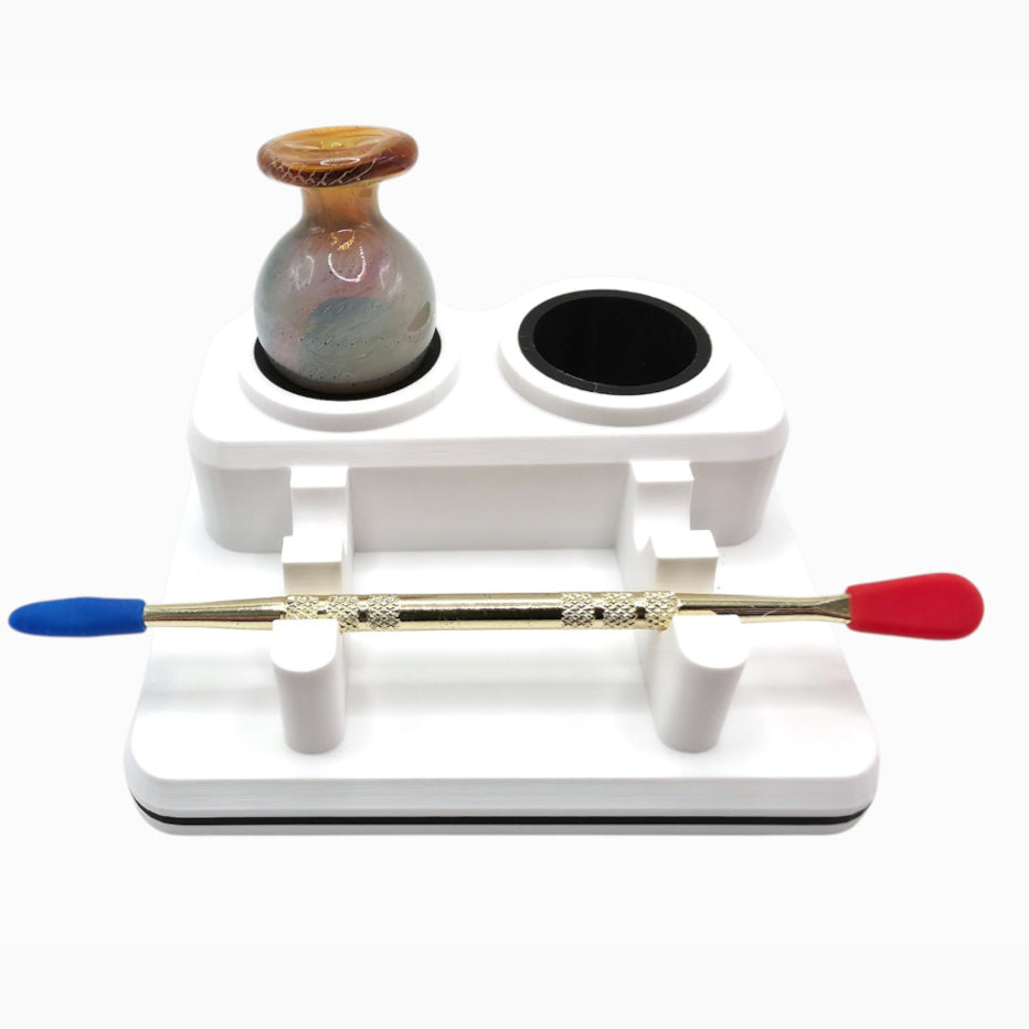 Compact organizer with silicone holders for 2 caps and 2 tools, by Dabdock