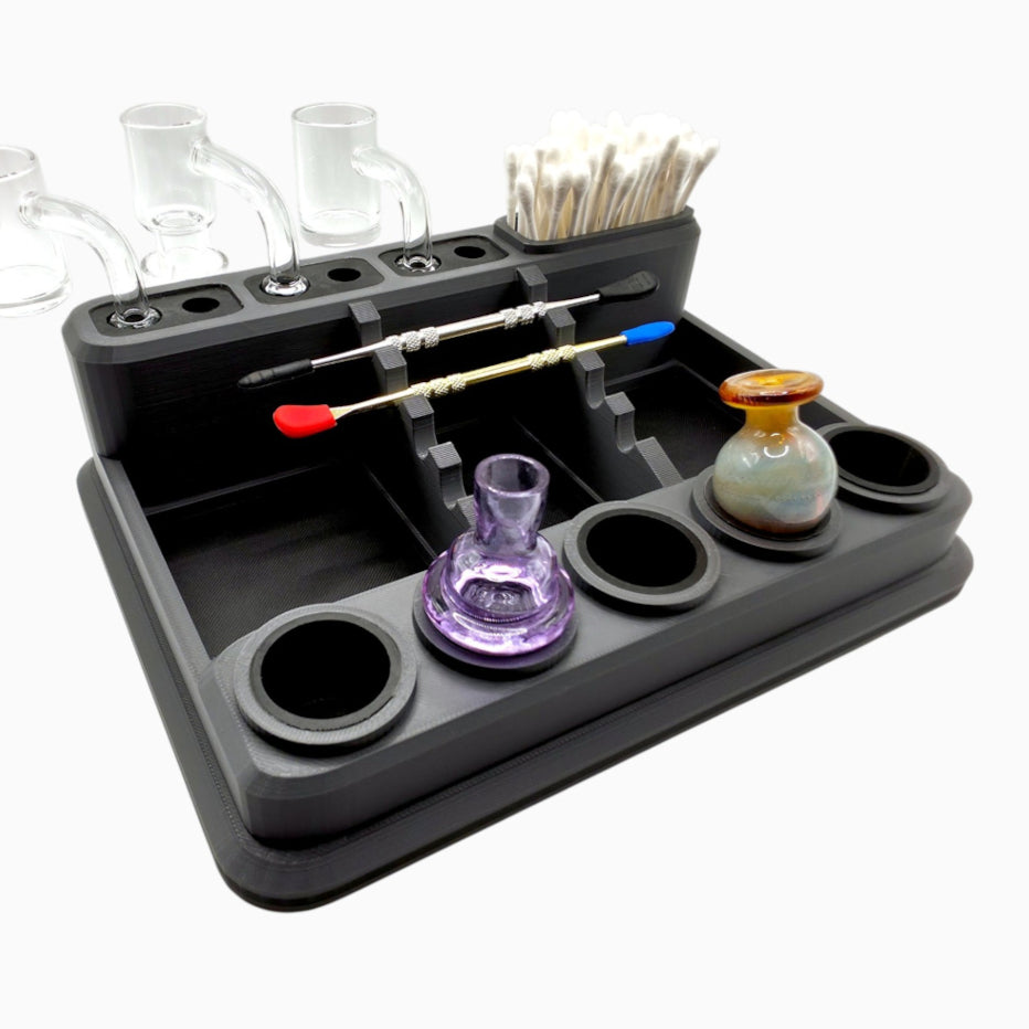 Dabdock desktop station with silicone-lined holders for caps, tools and 10/14mm accessories
