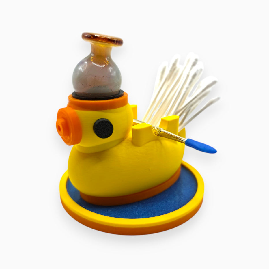 Dabduck, a duck-shaped 3D-printed desktop organizer with silicone-lined holders