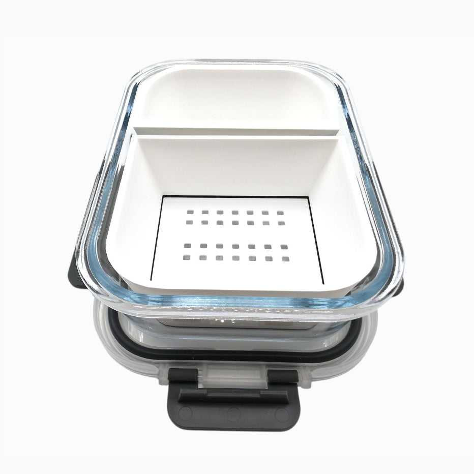 Iso Soak Tub, a sealed cleaning tub for soaking small glass accessories in isopropyl alcohol