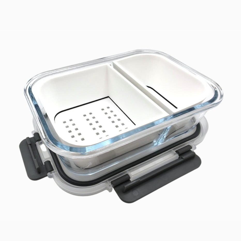 Iso Soak Tub, a sealed cleaning tub for soaking small glass accessories in isopropyl alcohol